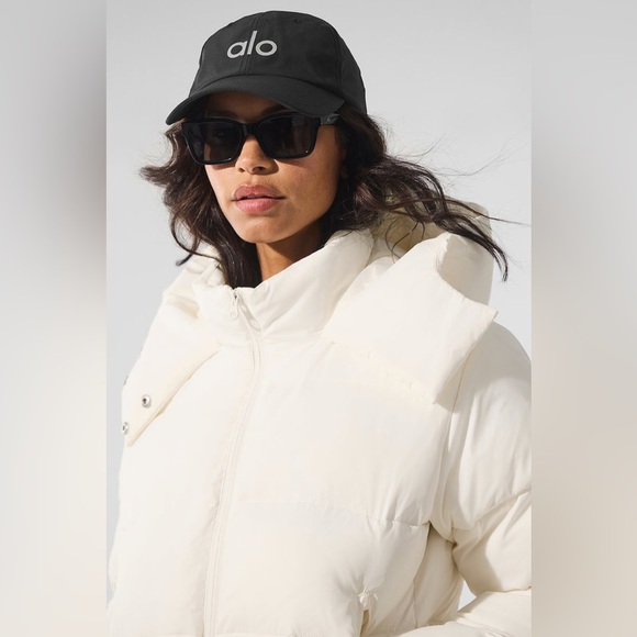 Alo Yoga Foxy Puffer Jacket XS - Picture 2 of 7